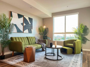 Luxurious Hollywood Home City View - Free Parking
